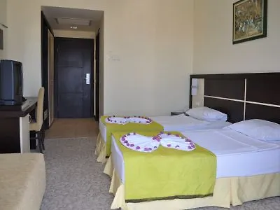 La Perla & Hotel