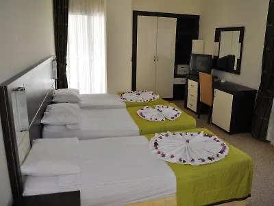 Hotel La Perla & 4*