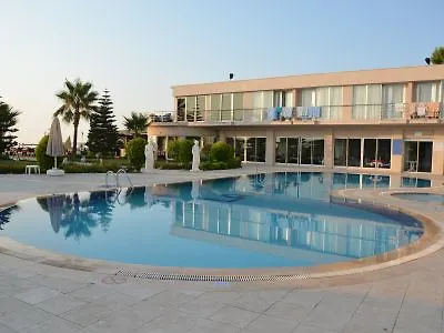 Hotel La Perla &